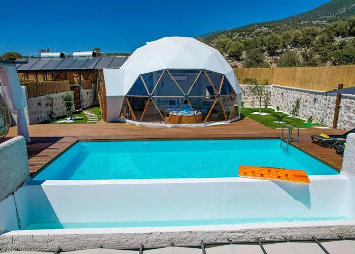 Kalkan Dome & Deluxe-glamping In Kalkan 호텔 카스