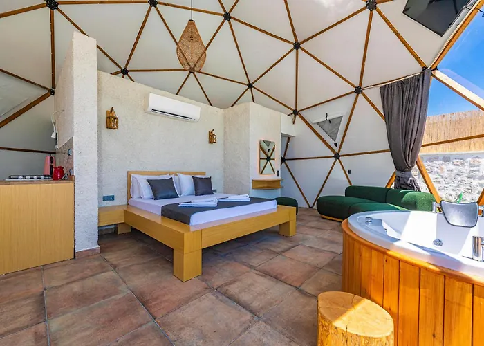 Kalkan Dome & Deluxe-glamping In Kalkan 카스