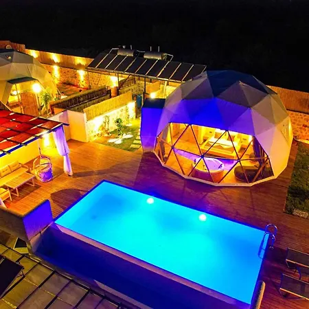 Kalkan Dome & Deluxe-glamping In Kalkan ホテル カシュ