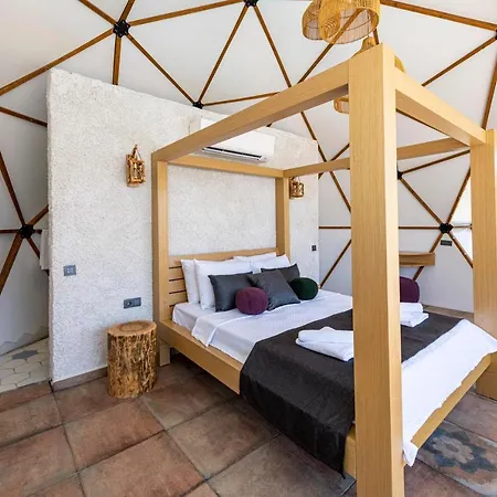 Kalkan Dome & Deluxe-glamping In Kalkan ホテル カシュ