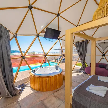 Kalkan Dome & Deluxe-glamping In Kalkan ホテル *