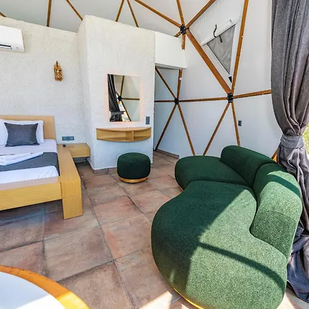 Kalkan Dome & Deluxe-glamping In Kalkan ホテル *